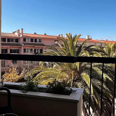 Comfortable In 120 M² Balcony With Garden View Appartement Cascais