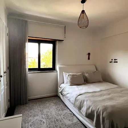 Comfortable In 120 M² Balcony With Garden View * Cascais