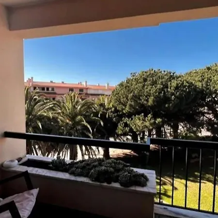 Comfortable In 120 M² Balcony With Garden View Cascais