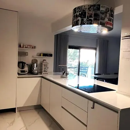 Comfortable In 120 M² Balcony With Garden View Cascais